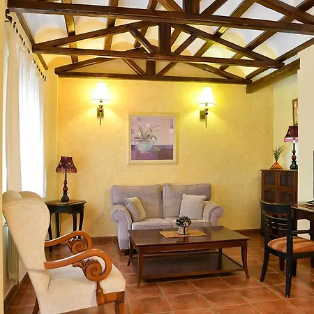 Hotel Rural La Moragona 3*